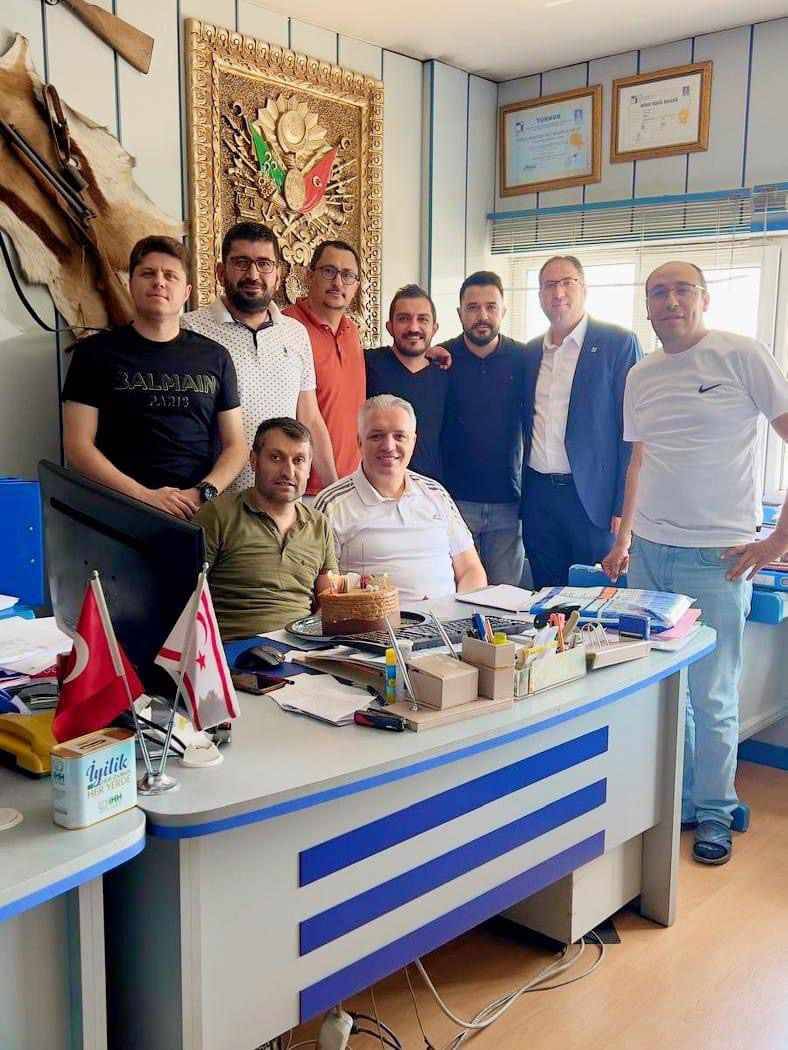 Emin Bey yeni yaşını kutladı 1